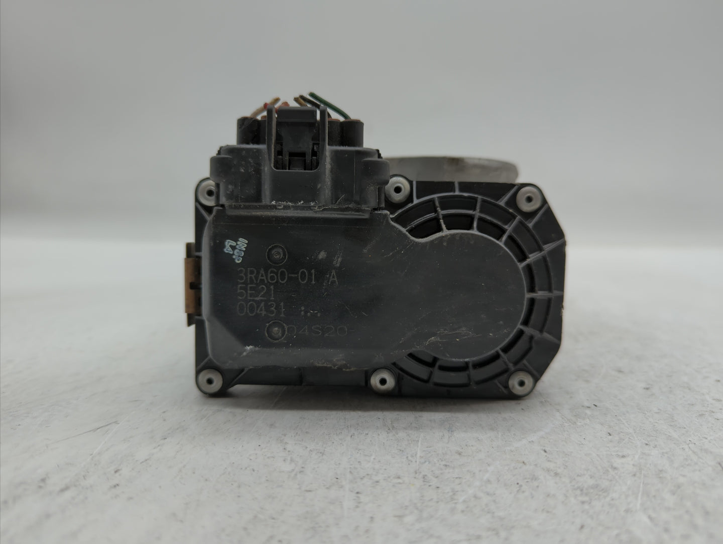 2013-2019 Nissan Sentra Throttle Body P/N:3RA60-01 C 3RA60-01 E, 3RA60-01 D Fits Fits 2013 2014 2015 2016 2017 2018 2019 OEM