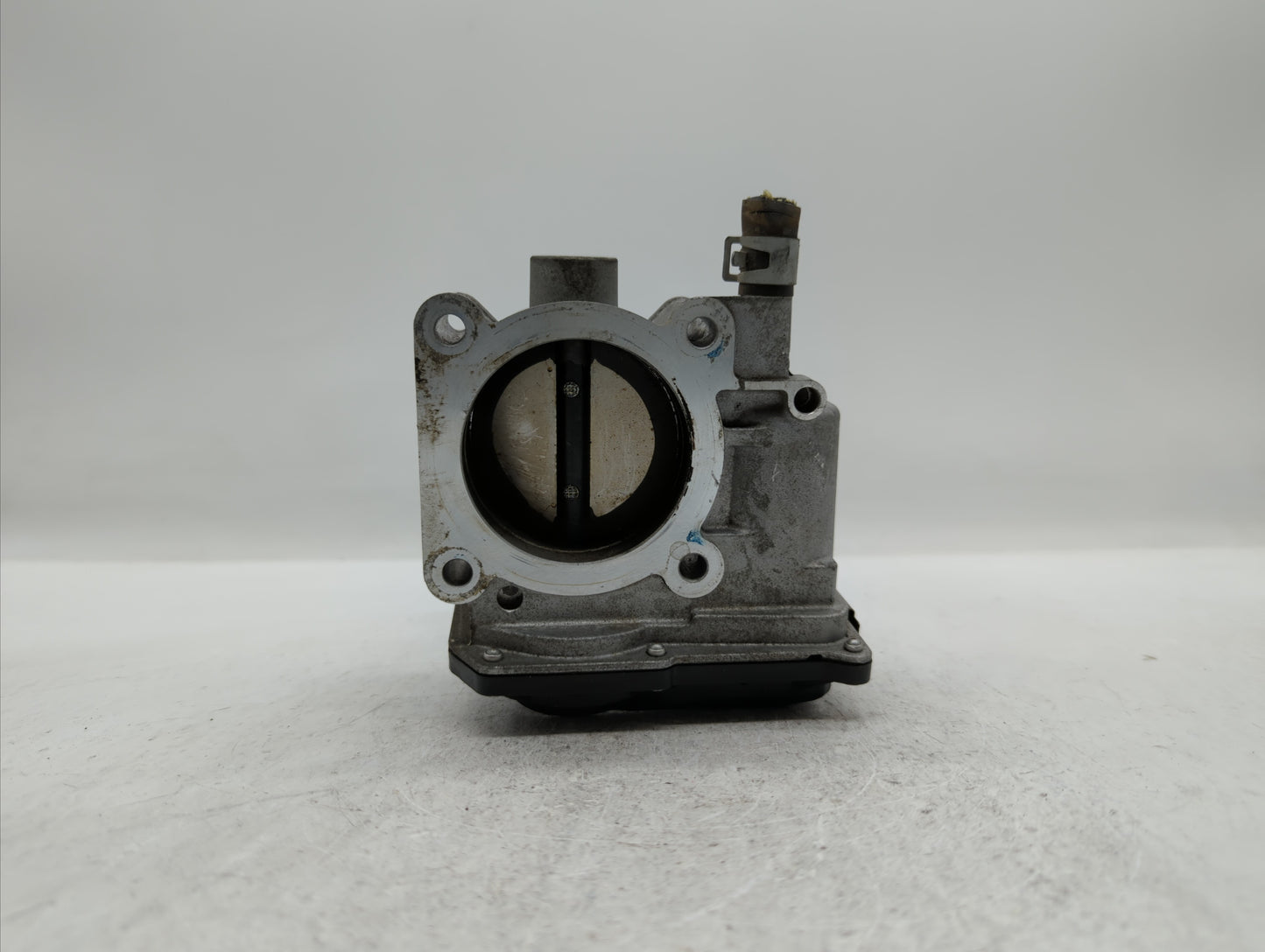 2013-2019 Nissan Sentra Throttle Body P/N:3RA60-01 C 3RA60-01 E, 3RA60-01 D Fits Fits 2013 2014 2015 2016 2017 2018 2019 OEM