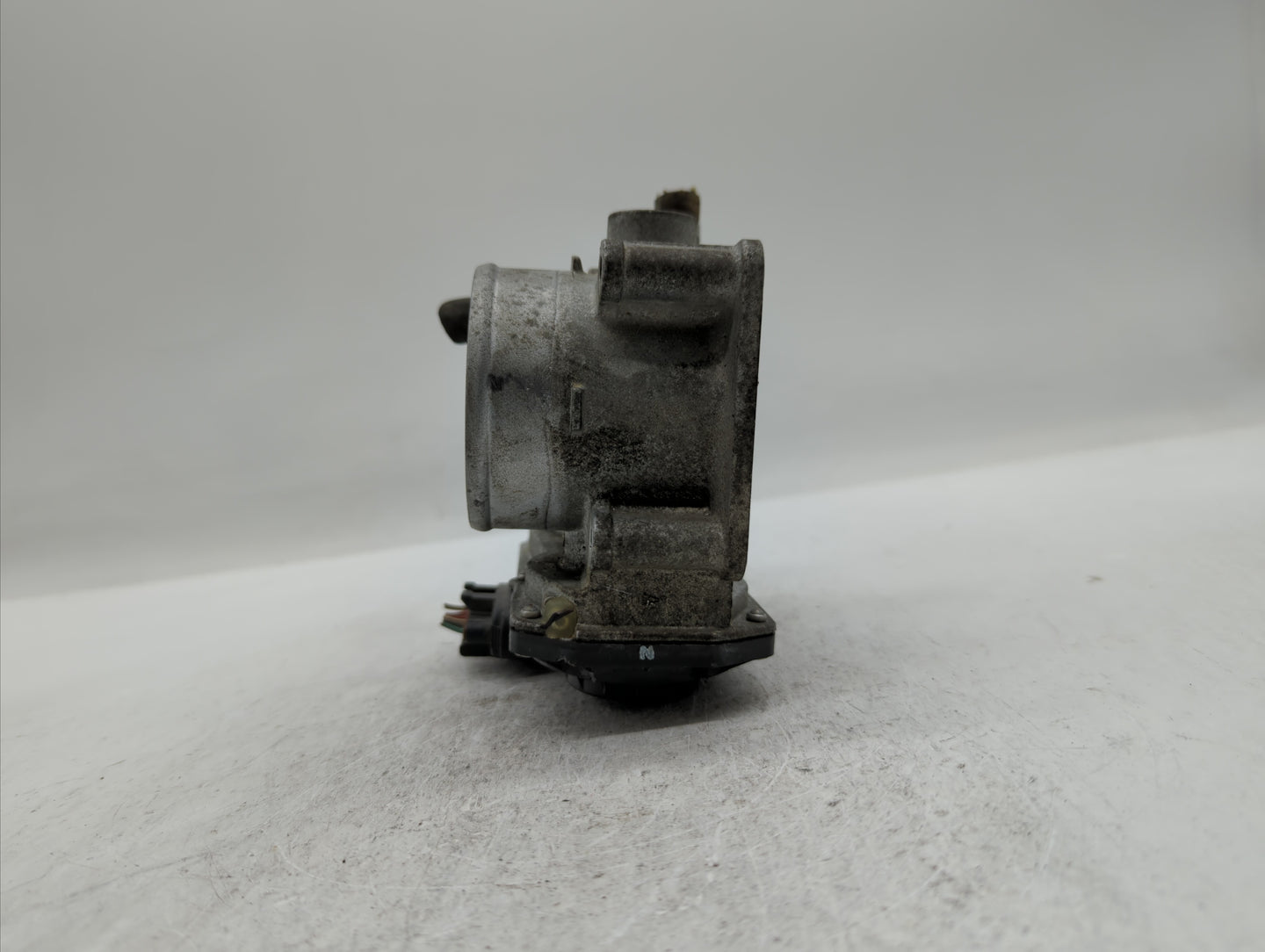 2013-2019 Nissan Sentra Throttle Body P/N:3RA60-01 C 3RA60-01 E, 3RA60-01 D Fits Fits 2013 2014 2015 2016 2017 2018 2019 OEM