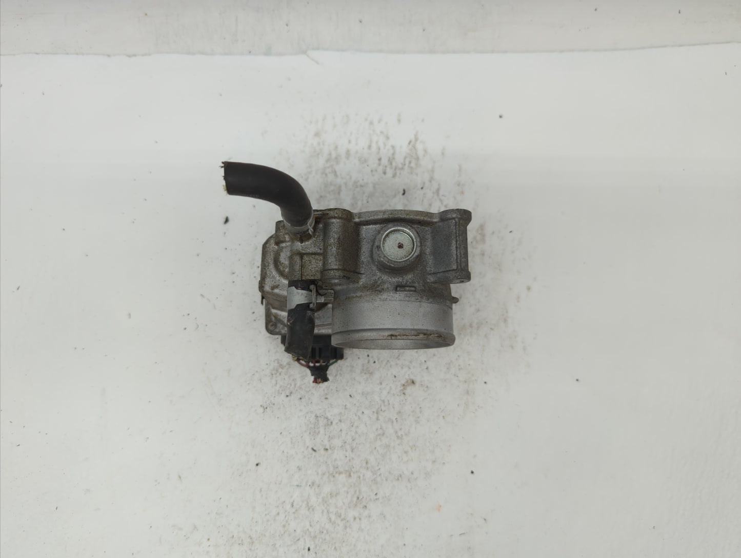 2013-2019 Nissan Sentra Throttle Body P/N:3RA60-01 C 3RA60-01 E, 3RA60-01 D Fits Fits 2013 2014 2015 2016 2017 2018 2019 OEM