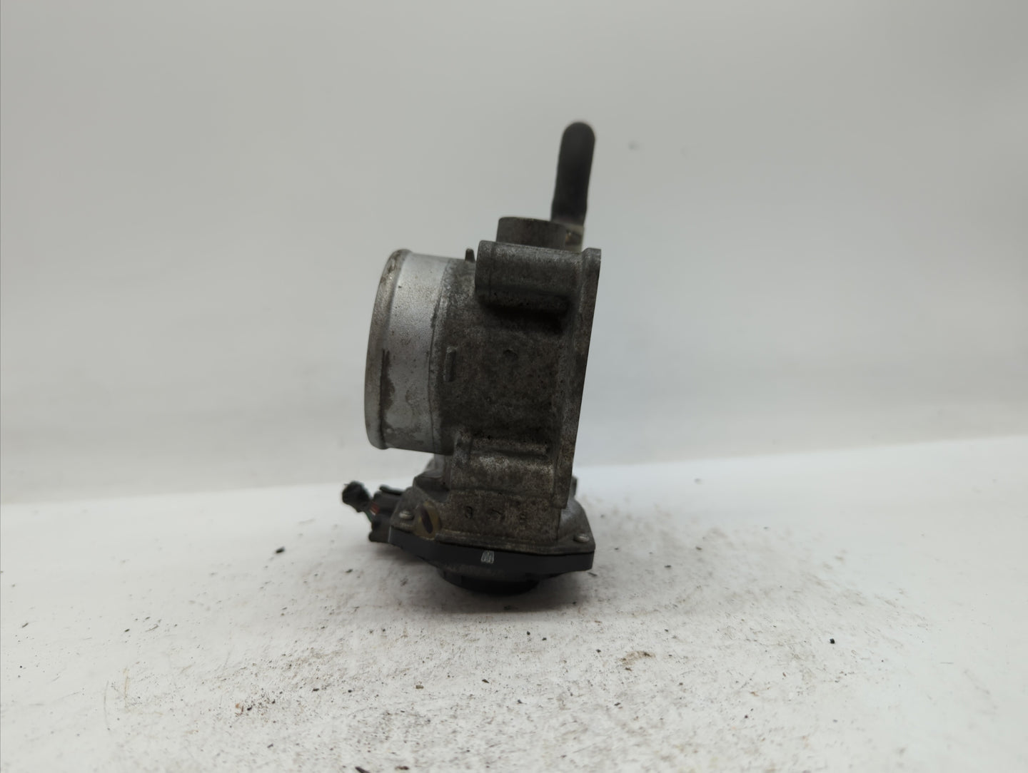 2013-2019 Nissan Sentra Throttle Body P/N:3RA60-01 C 3RA60-01 E, 3RA60-01 D Fits Fits 2013 2014 2015 2016 2017 2018 2019 OEM