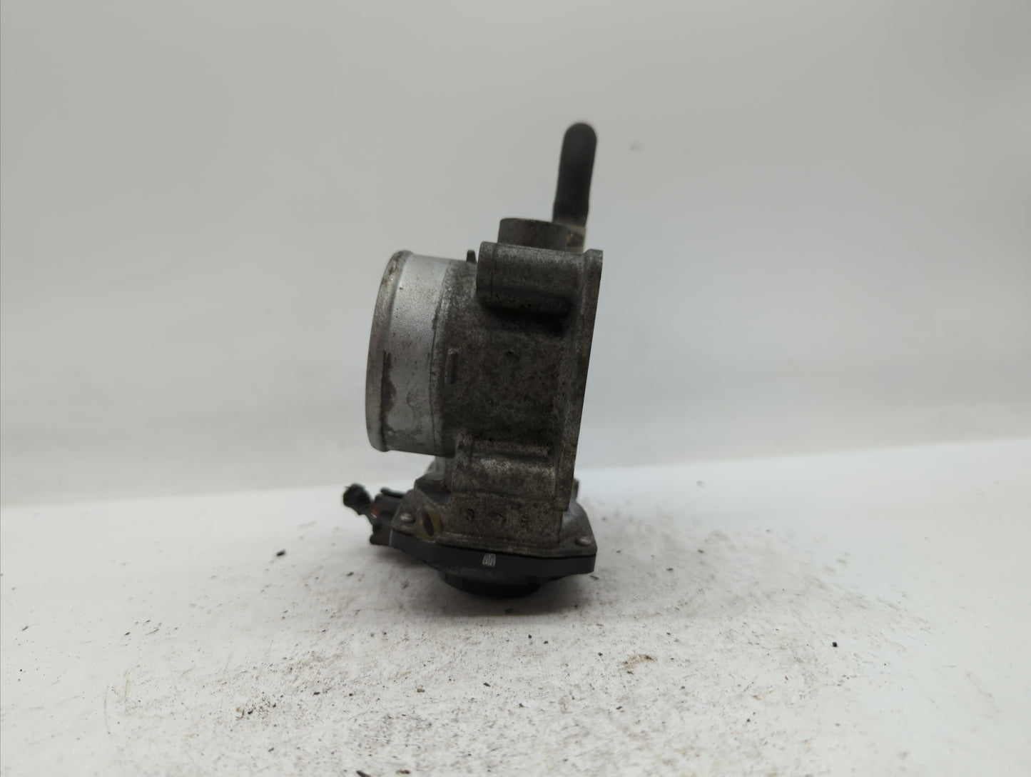 2013-2019 Nissan Sentra Throttle Body P/N:3RA60-01 C 3RA60-01 E, 3RA60-01 D Fits Fits 2013 2014 2015 2016 2017 2018 2019 OEM