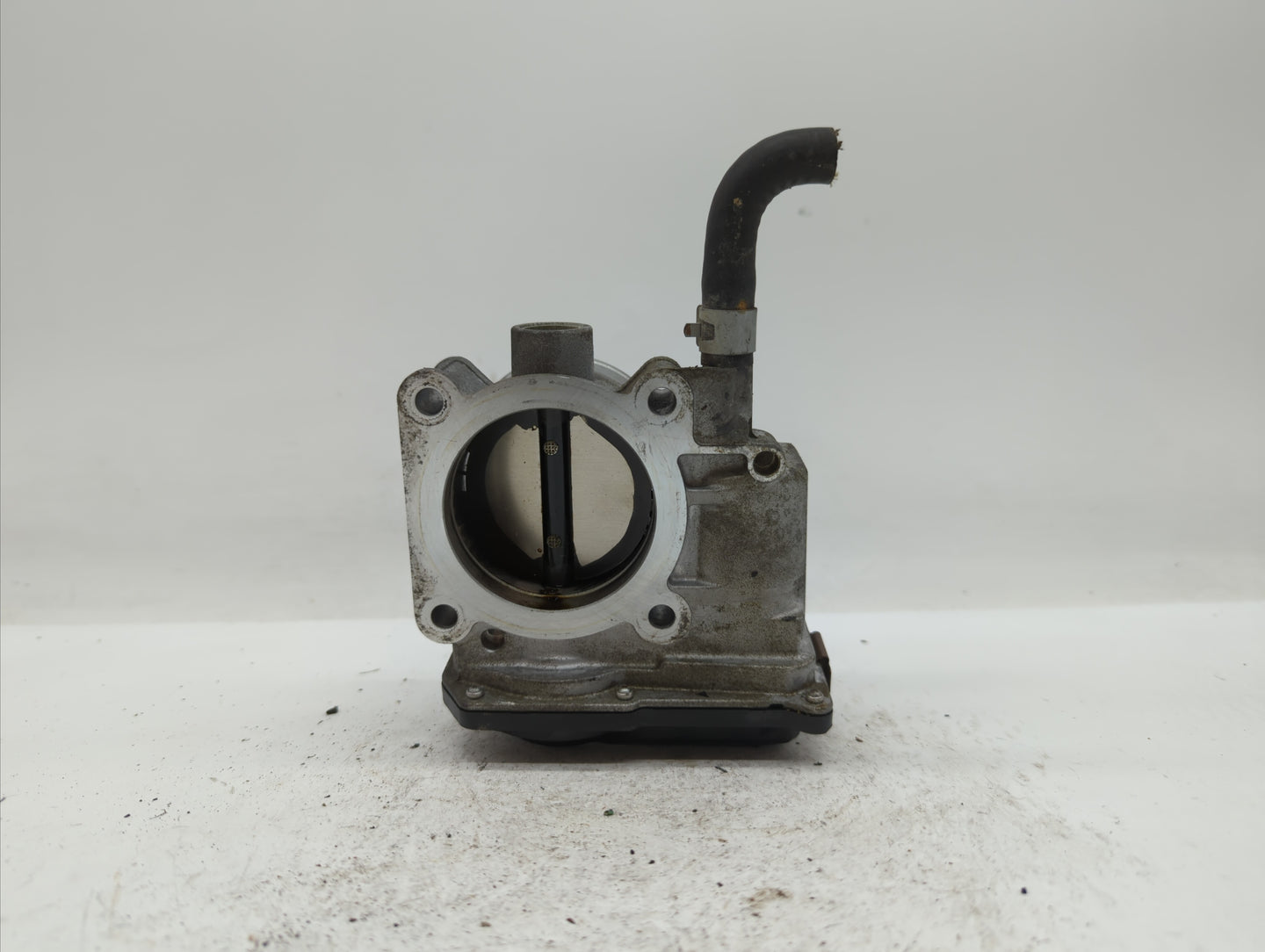 2013-2019 Nissan Sentra Throttle Body P/N:3RA60-01 C 3RA60-01 E, 3RA60-01 D Fits Fits 2013 2014 2015 2016 2017 2018 2019 OEM