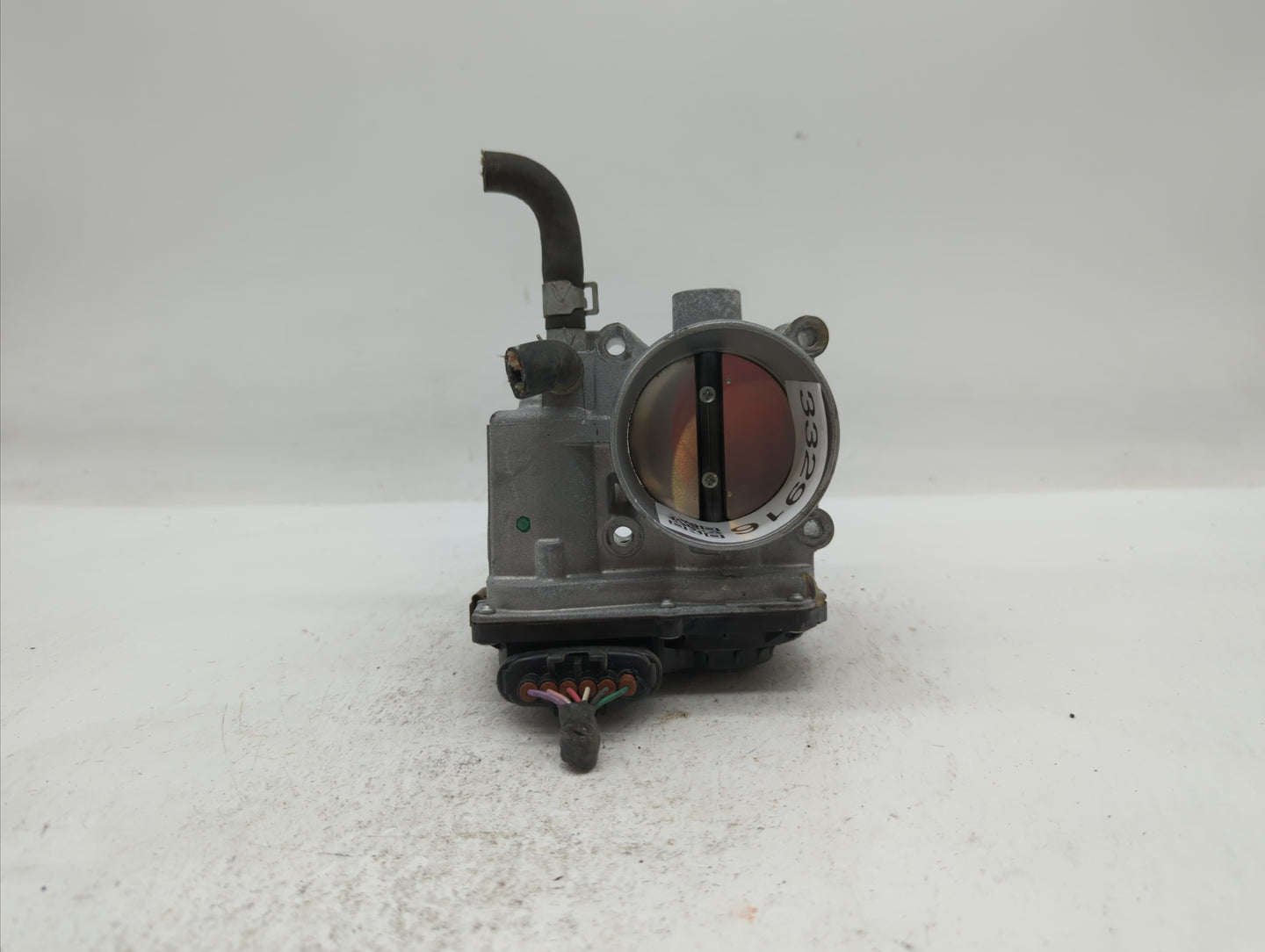 2013-2019 Nissan Sentra Throttle Body P/N:3RA60-01 C 3RA60-01 E, 3RA60-01 D Fits Fits 2013 2014 2015 2016 2017 2018 2019 OEM