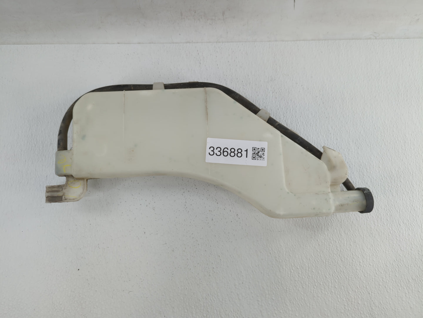 2015 Nissan Sentra Air Cleaner Intake Duct Hose Tube - Oemusedautoparts1.com