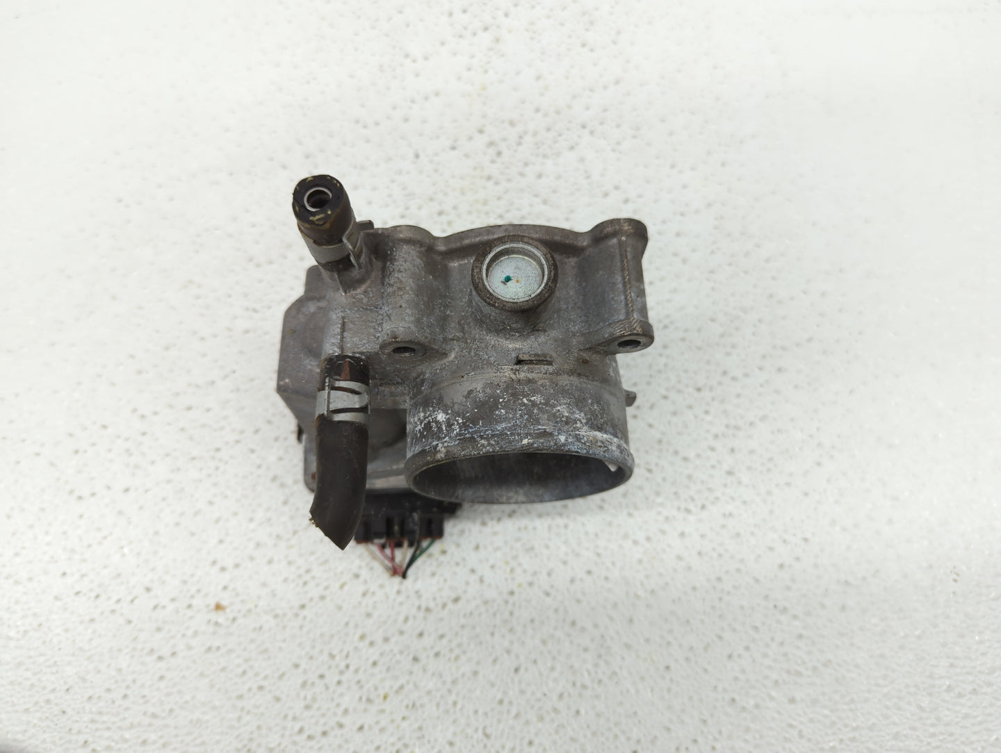 2013-2019 Nissan Sentra Throttle Body P/N:3RA60-01 C 3RA60-01 E, 3RA60-01 D Fits Fits 2013 2014 2015 2016 2017 2018 2019 OEM