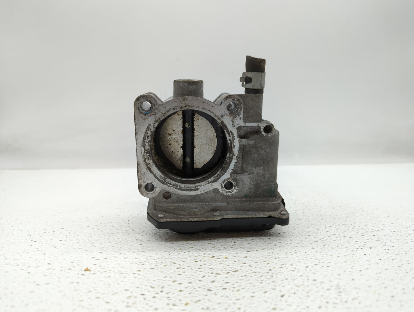 2013-2019 Nissan Sentra Throttle Body P/N:3RA60-01 C 3RA60-01 E, 3RA60-01 D Fits Fits 2013 2014 2015 2016 2017 2018 2019 OEM