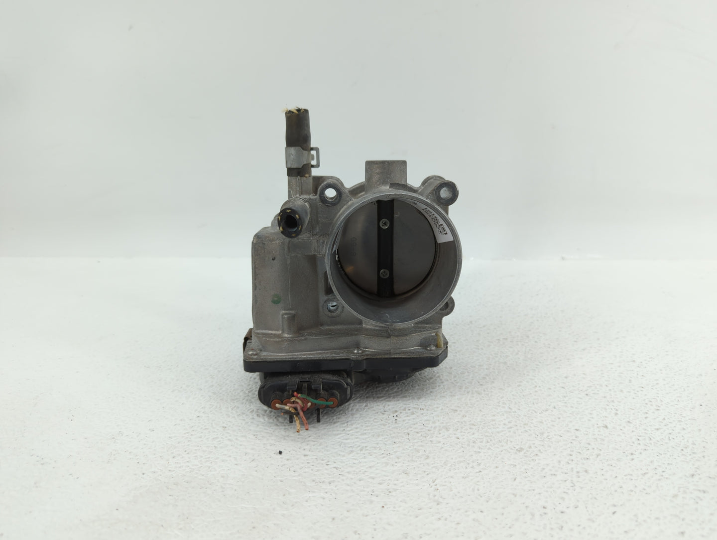 2013-2019 Nissan Sentra Throttle Body P/N:3RA60-01 C 3RA60-01 E, 3RA60-01 D Fits Fits 2013 2014 2015 2016 2017 2018 2019 OEM