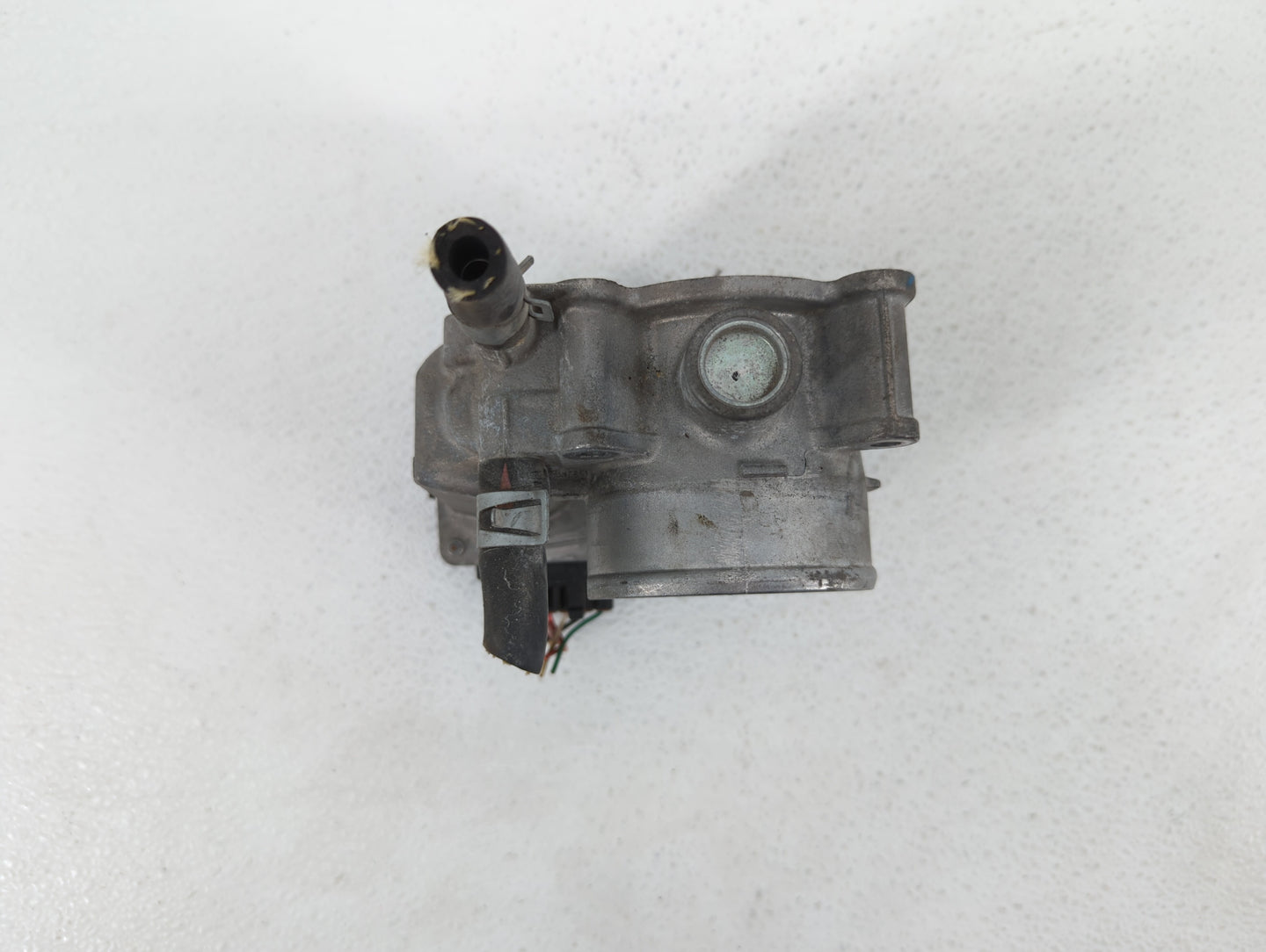 2013-2019 Nissan Sentra Throttle Body P/N:3RA60-01 C 3RA60-01 E, 3RA60-01 D Fits Fits 2013 2014 2015 2016 2017 2018 2019 OEM