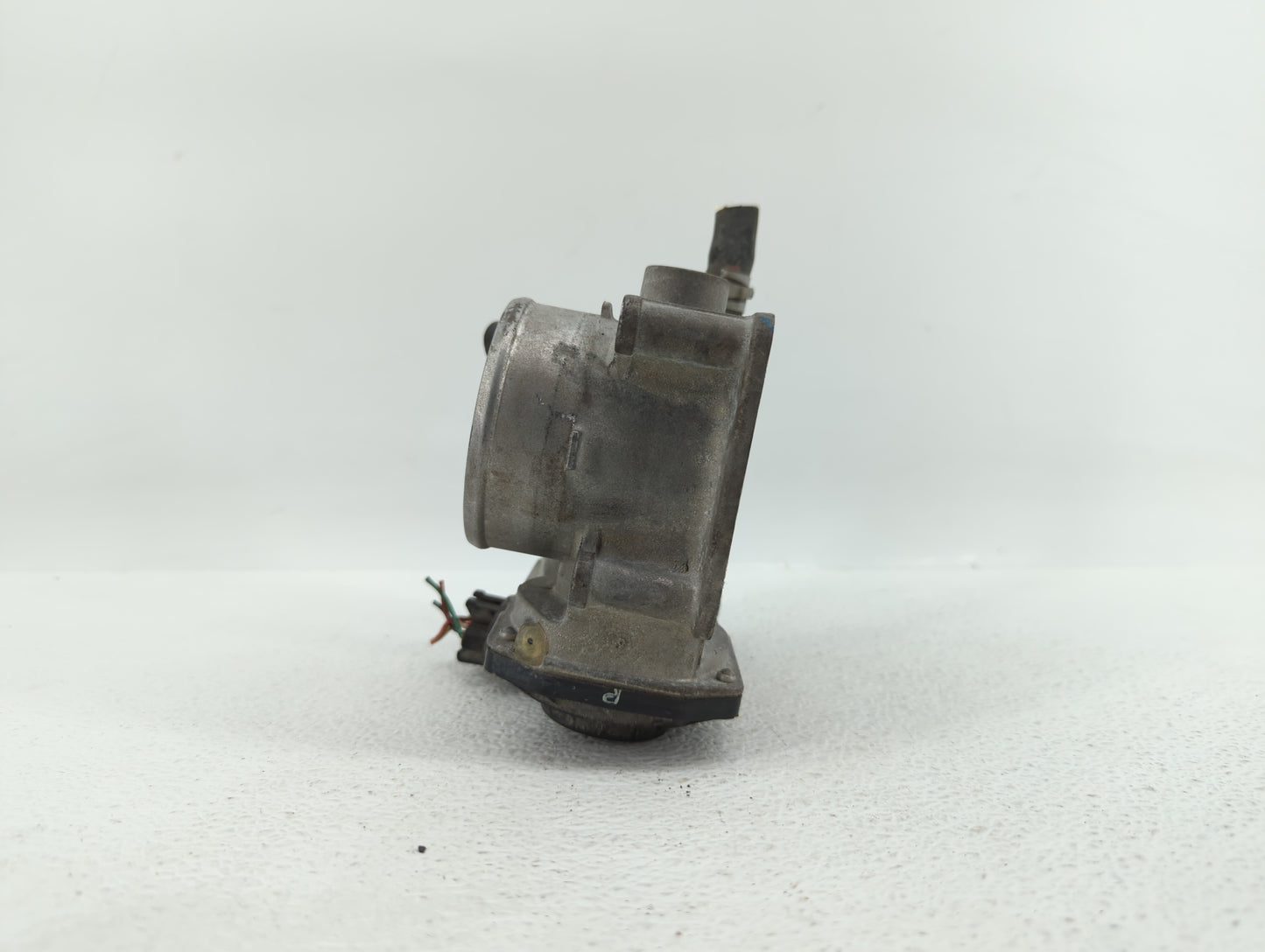 2013-2019 Nissan Sentra Throttle Body P/N:3RA60-01 C 3RA60-01 E, 3RA60-01 D Fits Fits 2013 2014 2015 2016 2017 2018 2019 OEM