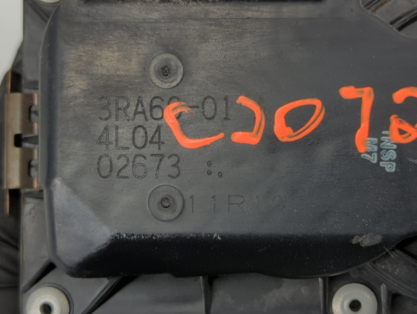 2013-2019 Nissan Sentra Throttle Body P/N:3RA60-01 C 3RA60-01 E, 3RA60-01 D Fits Fits 2013 2014 2015 2016 2017 2018 2019 OEM