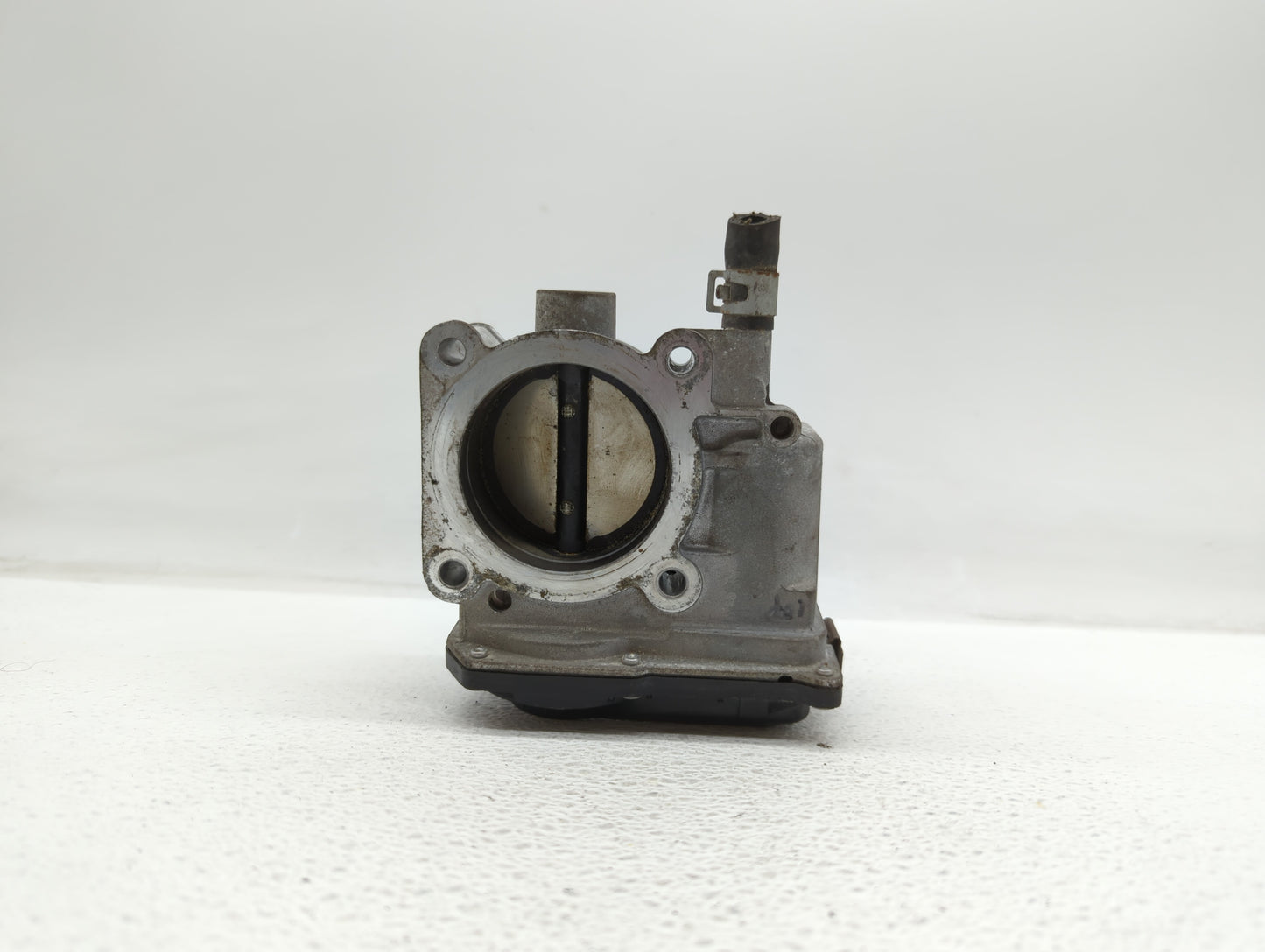 2013-2019 Nissan Sentra Throttle Body P/N:3RA60-01 C 3RA60-01 E, 3RA60-01 D Fits Fits 2013 2014 2015 2016 2017 2018 2019 OEM