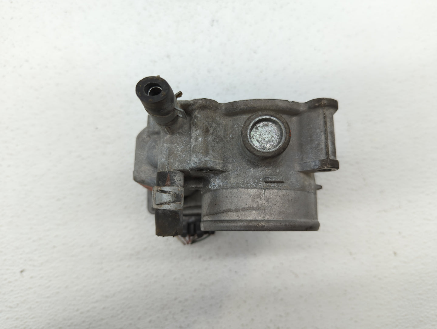 2013-2019 Nissan Sentra Throttle Body P/N:3RA60-01 C 3RA60-01 E, 3RA60-01 D Fits Fits 2013 2014 2015 2016 2017 2018 2019 OEM