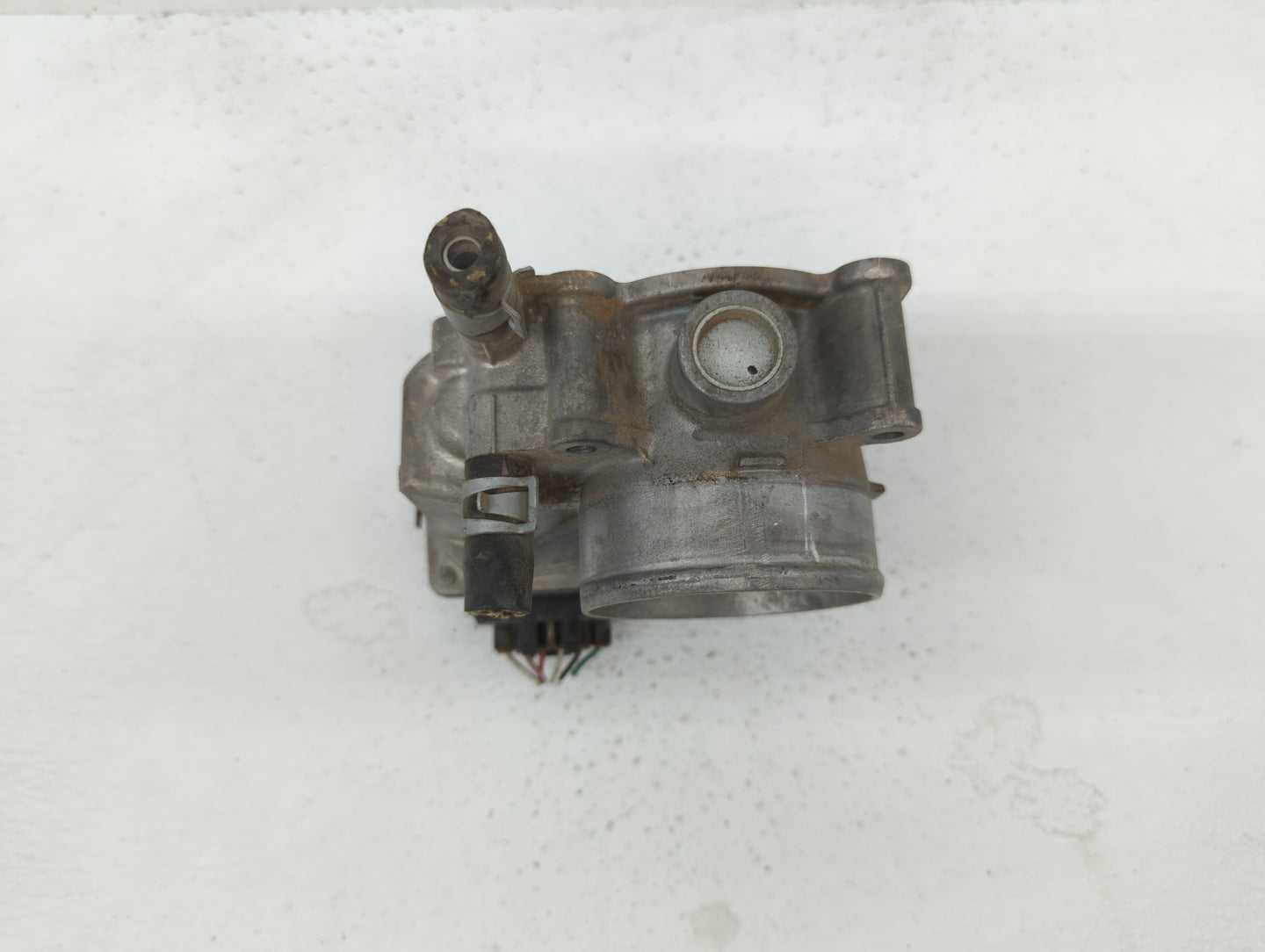 2013-2019 Nissan Sentra Throttle Body P/N:3RA60-01 C 3RA60-01 E, 3RA60-01 D Fits Fits 2013 2014 2015 2016 2017 2018 2019 OEM