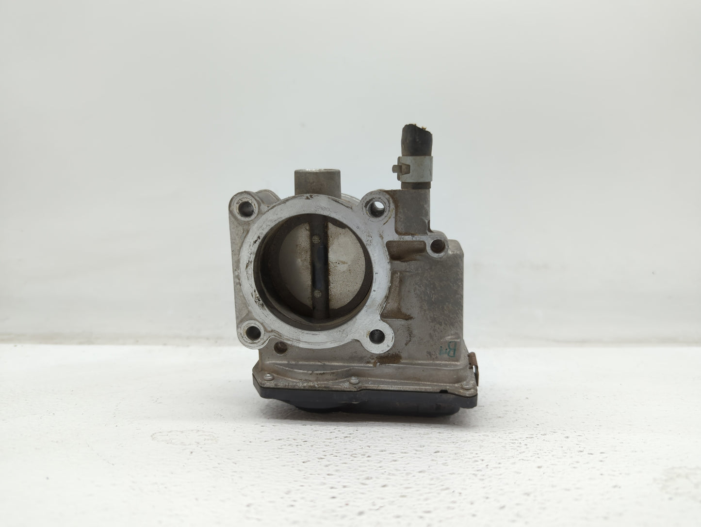 2013-2019 Nissan Sentra Throttle Body P/N:3RA60-01 C 3RA60-01 E, 3RA60-01 D Fits Fits 2013 2014 2015 2016 2017 2018 2019 OEM