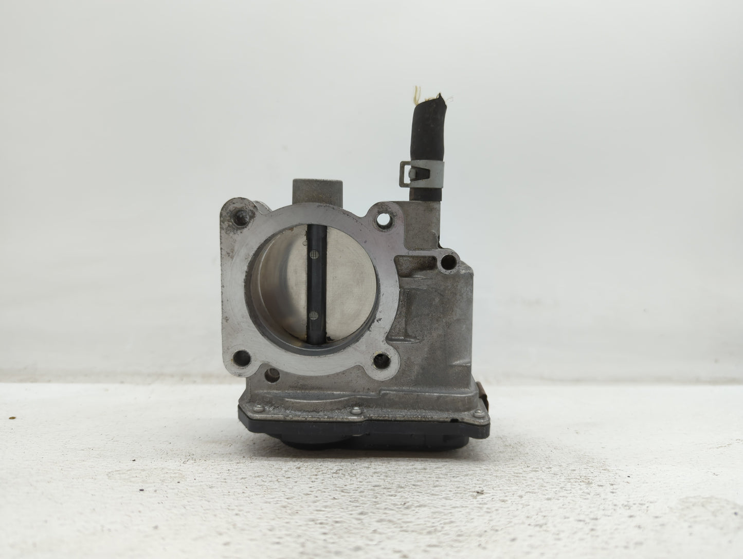 2013-2019 Nissan Sentra Throttle Body P/N:3RA60-01 C 3RA60-01 E, 3RA60-01 D Fits Fits 2013 2014 2015 2016 2017 2018 2019 OEM