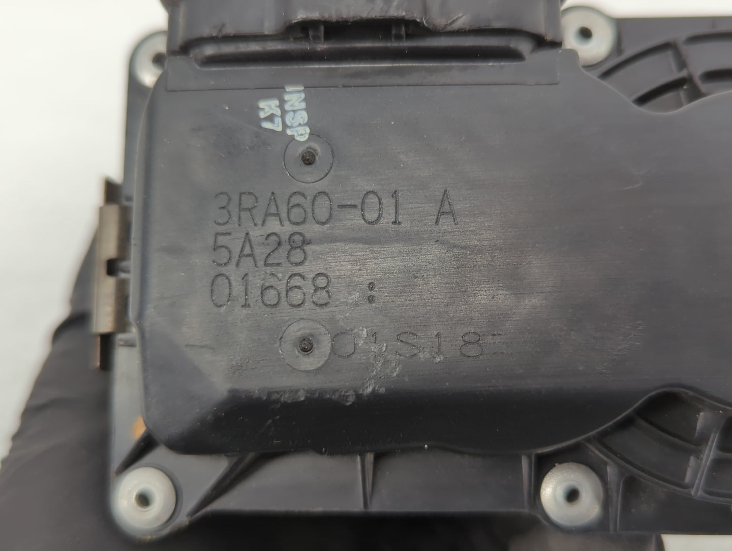 2013-2019 Nissan Sentra Throttle Body P/N:3RA60-01 C 3RA60-01 E, 3RA60-01 D Fits Fits 2013 2014 2015 2016 2017 2018 2019 OEM