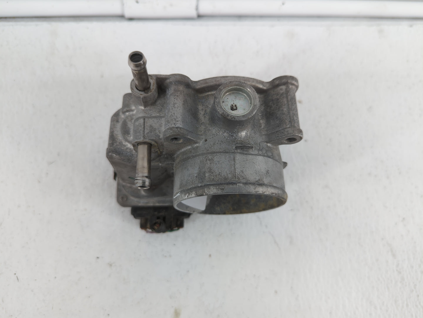 2013-2019 Nissan Sentra Throttle Body P/N:3RA60-01 C 3RA60-01 E, 3RA60-01 D Fits Fits 2013 2014 2015 2016 2017 2018 2019 OEM