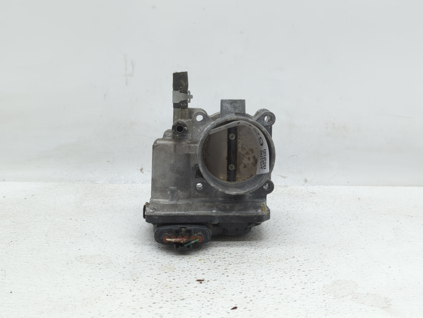 2013-2019 Nissan Sentra Throttle Body P/N:3RA60-01 C 3RA60-01 E, 3RA60-01 D Fits Fits 2013 2014 2015 2016 2017 2018 2019 OEM