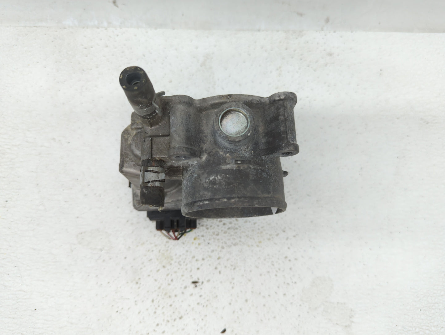 2013-2019 Nissan Sentra Throttle Body P/N:3RA60-01 C 3RA60-01 E, 3RA60-01 D Fits Fits 2013 2014 2015 2016 2017 2018 2019 OEM