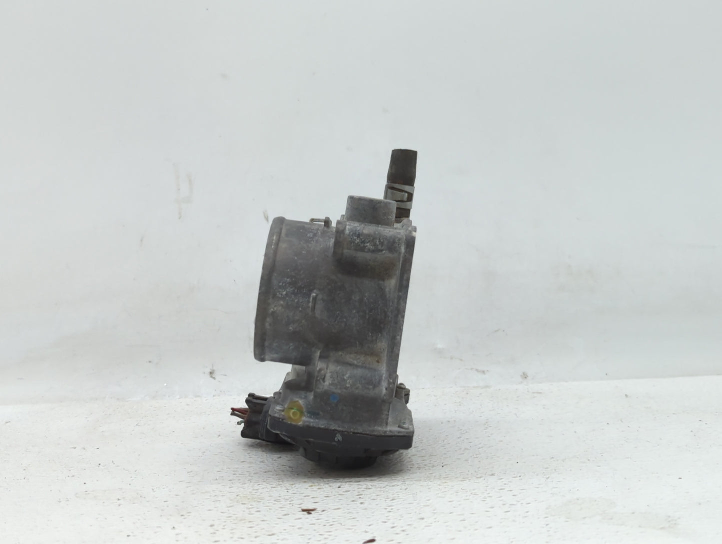 2013-2019 Nissan Sentra Throttle Body P/N:3RA60-01 C 3RA60-01 E, 3RA60-01 D Fits Fits 2013 2014 2015 2016 2017 2018 2019 OEM