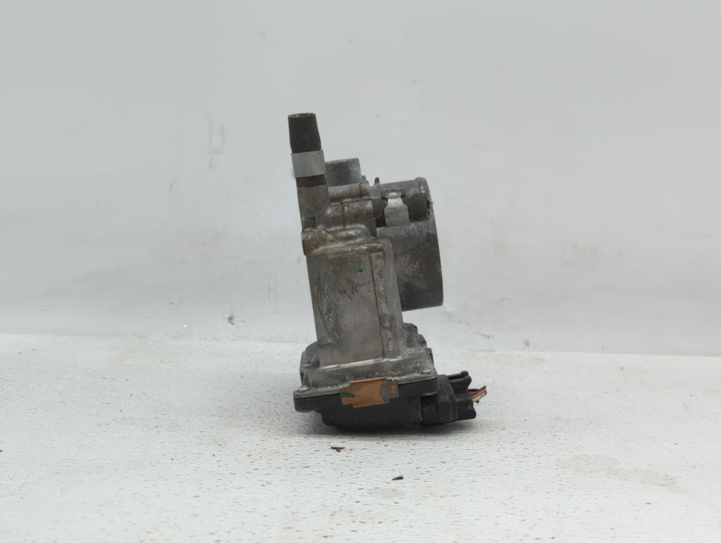2013-2019 Nissan Sentra Throttle Body P/N:3RA60-01 C 3RA60-01 E, 3RA60-01 D Fits Fits 2013 2014 2015 2016 2017 2018 2019 OEM