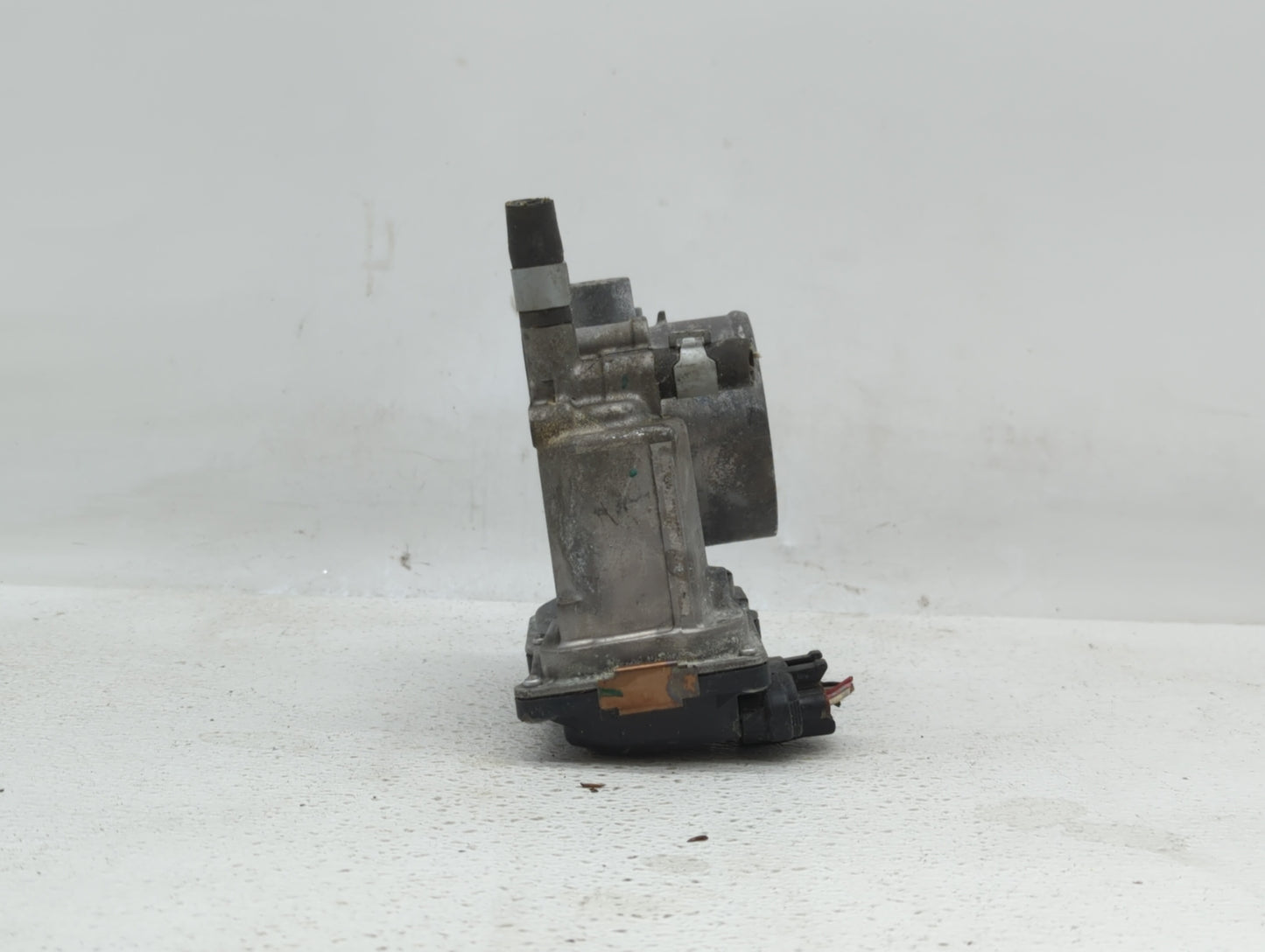 2013-2019 Nissan Sentra Throttle Body P/N:3RA60-01 C 3RA60-01 E, 3RA60-01 D Fits Fits 2013 2014 2015 2016 2017 2018 2019 OEM