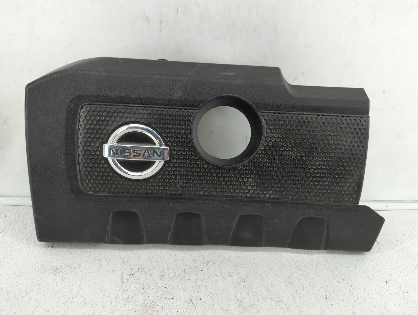 2015 Nissan Sentra Engine Cover - Oemusedautoparts1.com