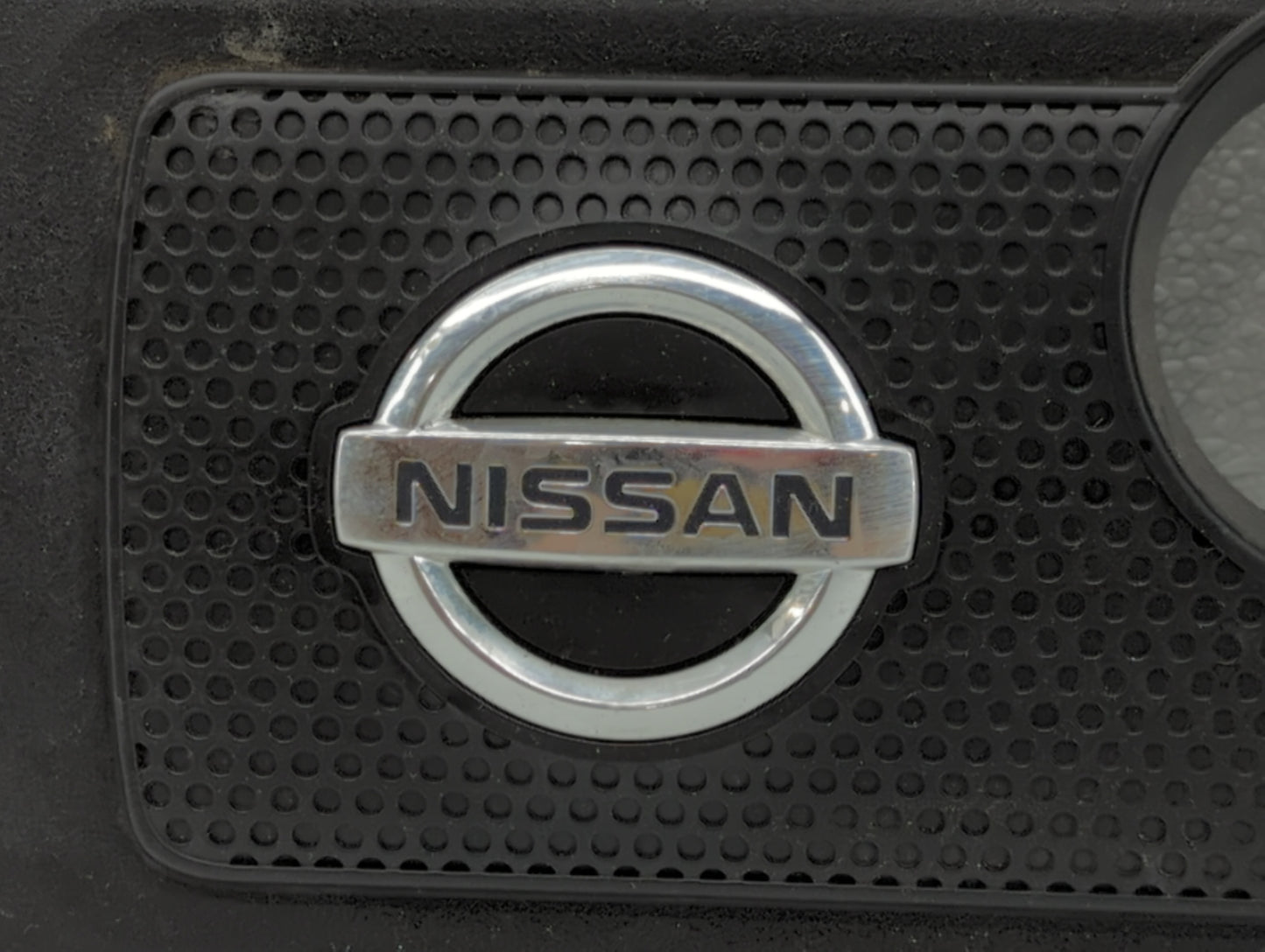 2015 Nissan Sentra Engine Cover - Oemusedautoparts1.com