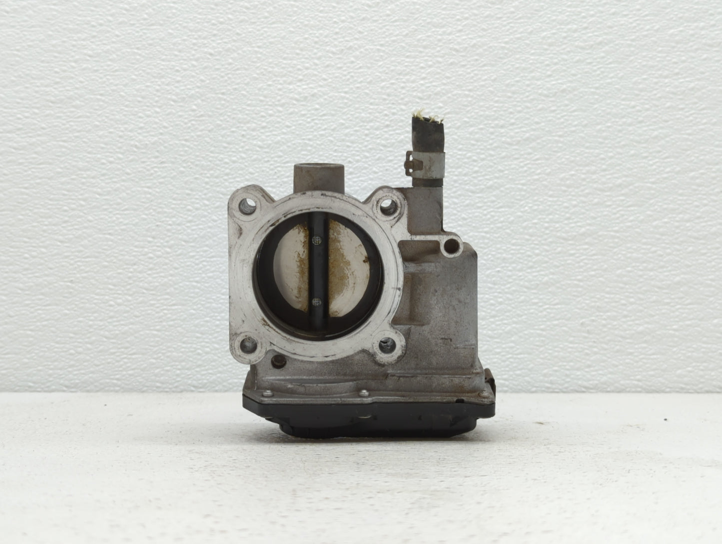 2013-2019 Nissan Sentra Throttle Body P/N:3RA60-01 C 3RA60-01 E, 3RA60-01 D Fits Fits 2013 2014 2015 2016 2017 2018 2019 OEM