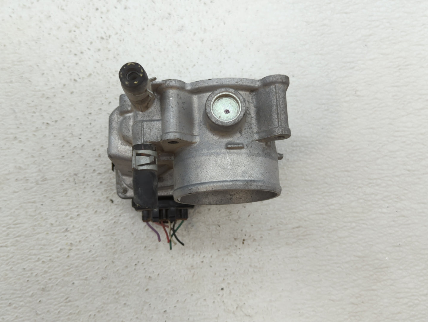 2013-2019 Nissan Sentra Throttle Body P/N:3RA60-01 C 3RA60-01 E, 3RA60-01 D Fits Fits 2013 2014 2015 2016 2017 2018 2019 OEM