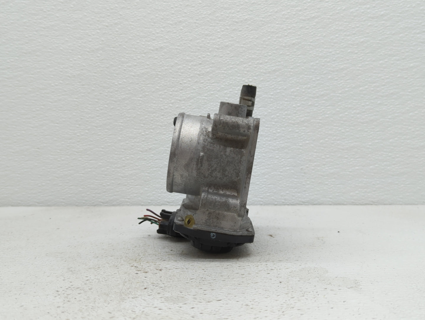 2013-2019 Nissan Sentra Throttle Body P/N:3RA60-01 C 3RA60-01 E, 3RA60-01 D Fits Fits 2013 2014 2015 2016 2017 2018 2019 OEM