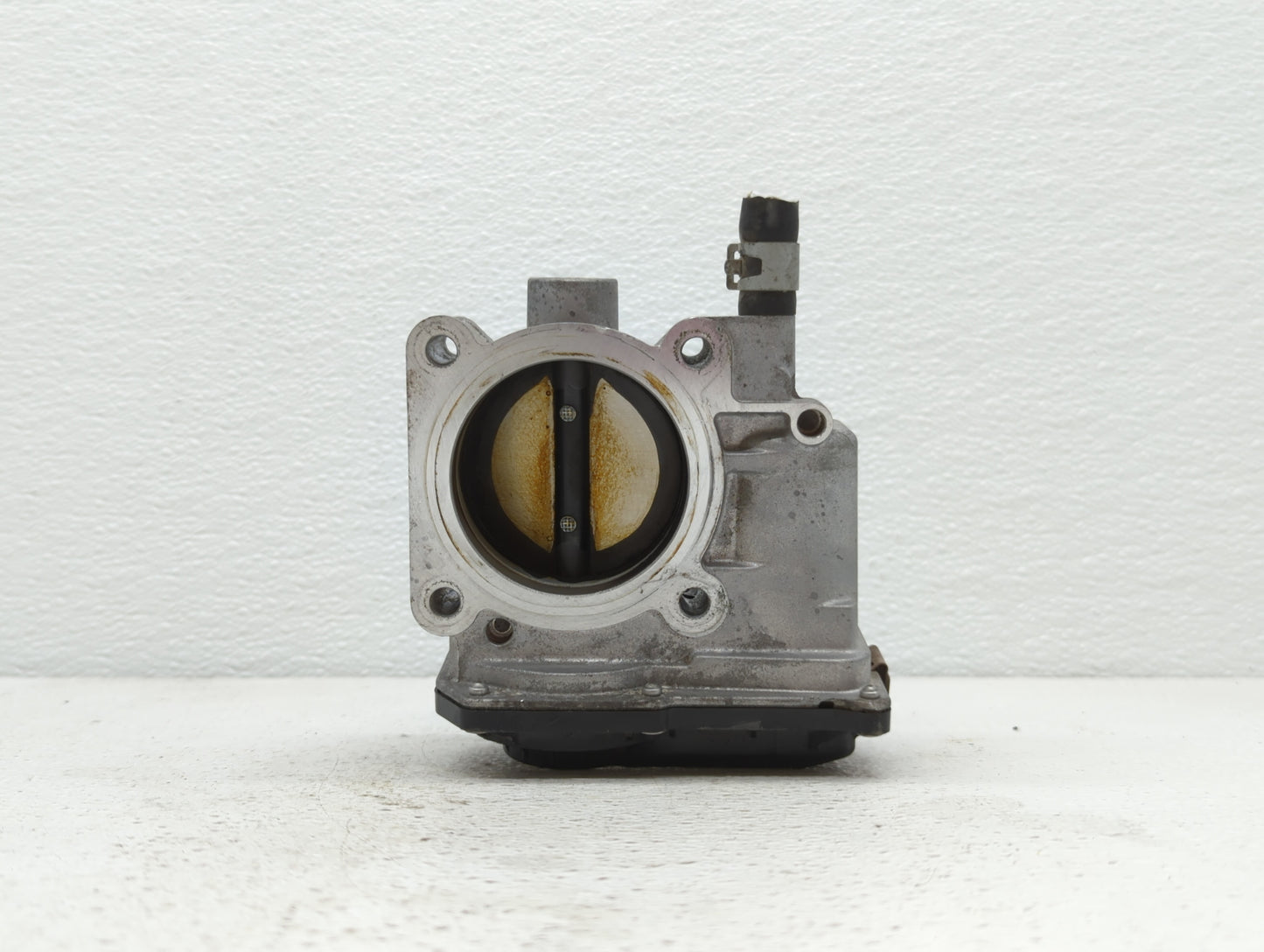 2013-2019 Nissan Sentra Throttle Body P/N:3RA60-01 C 3RA60-01 E, 3RA60-01 D Fits Fits 2013 2014 2015 2016 2017 2018 2019 OEM