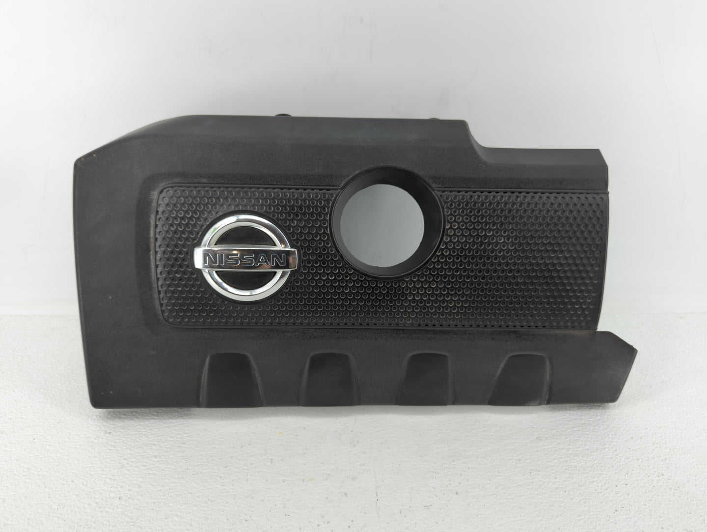 2015 Nissan Sentra Engine Cover Black - Oemusedautoparts1.com