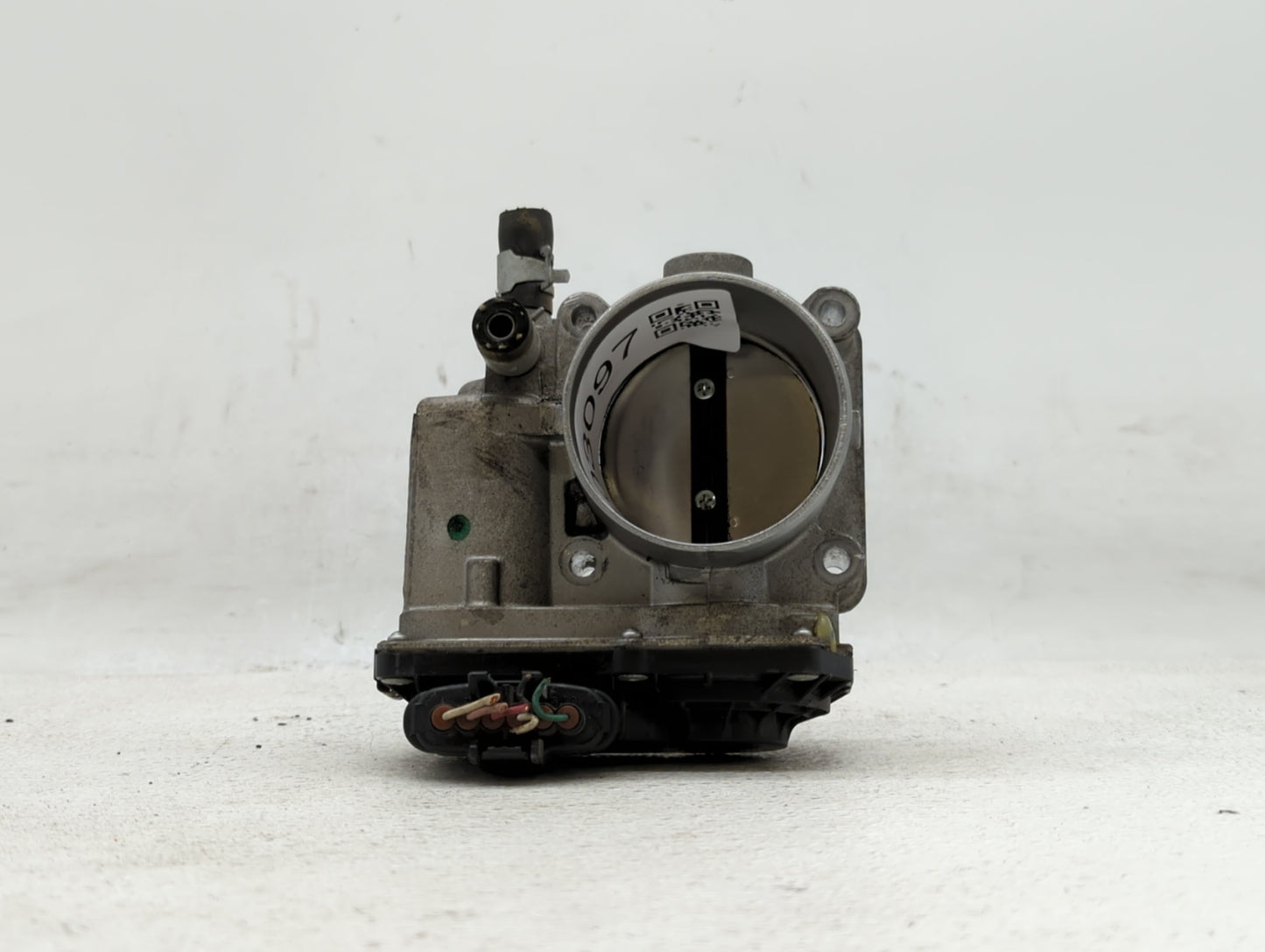 2013-2019 Nissan Sentra Throttle Body P/N:3RA60-01 C 3RA60-01 E, 3RA60-01 D Fits Fits 2013 2014 2015 2016 2017 2018 2019 OEM