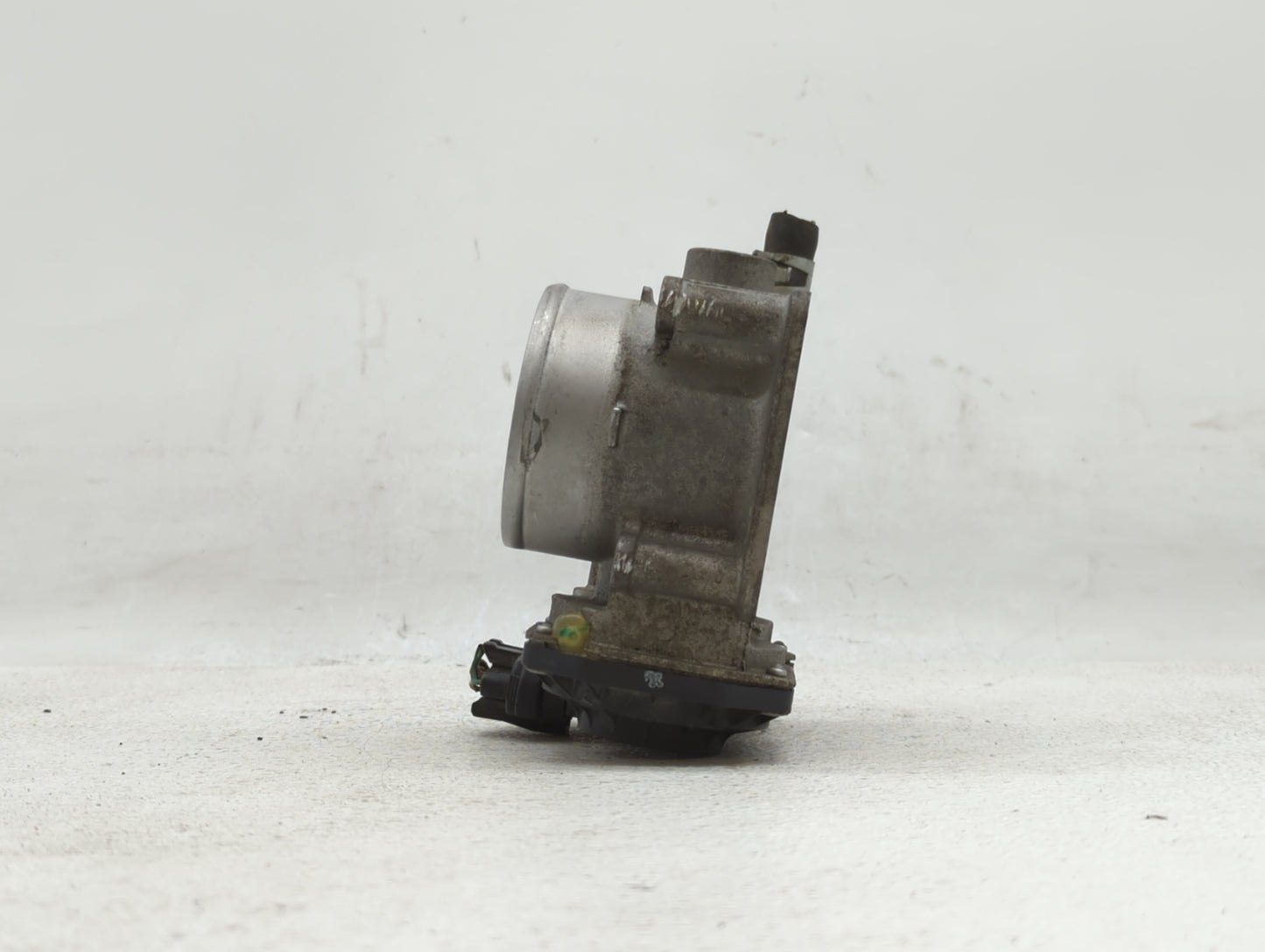 2013-2019 Nissan Sentra Throttle Body P/N:3RA60-01 C 3RA60-01 E, 3RA60-01 D Fits Fits 2013 2014 2015 2016 2017 2018 2019 OEM