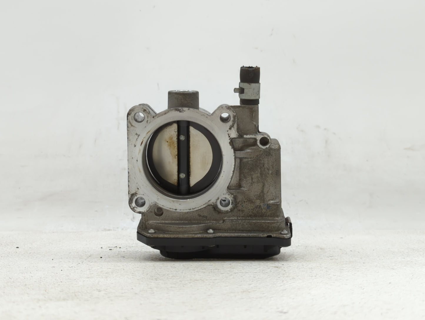 2013-2019 Nissan Sentra Throttle Body P/N:3RA60-01 C 3RA60-01 E, 3RA60-01 D Fits Fits 2013 2014 2015 2016 2017 2018 2019 OEM