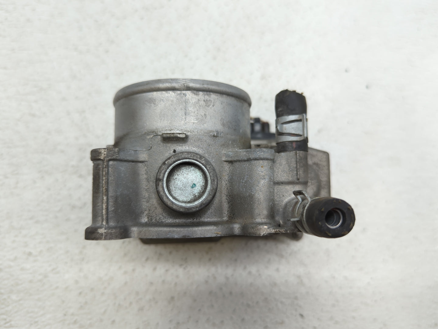 2013-2019 Nissan Sentra Throttle Body P/N:3RA60-01 C 3RA60-01 E, 3RA60-01 D Fits Fits 2013 2014 2015 2016 2017 2018 2019 OEM