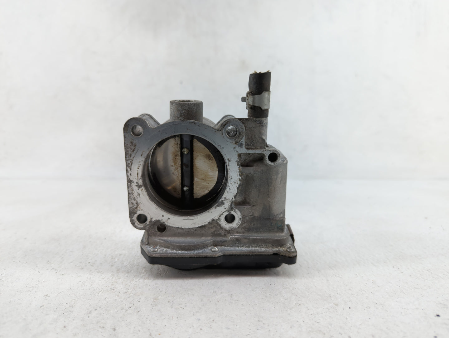 2013-2019 Nissan Sentra Throttle Body P/N:3RA60-01 C 3RA60-01 E, 3RA60-01 D Fits Fits 2013 2014 2015 2016 2017 2018 2019 OEM