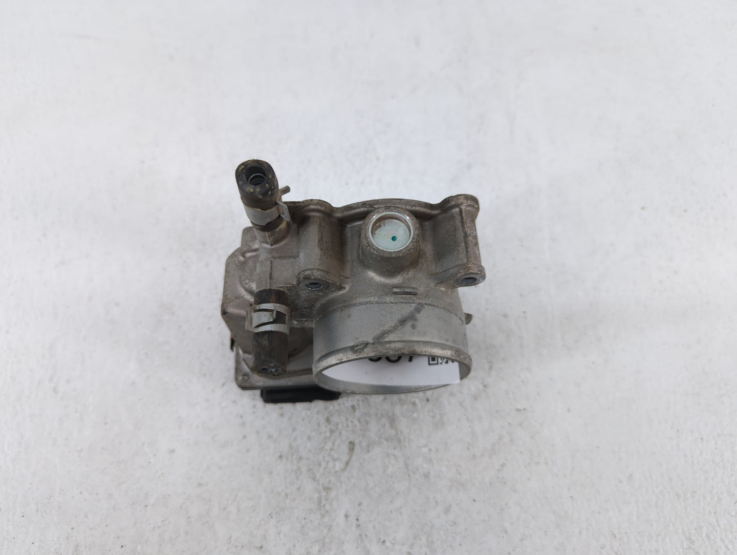 2013-2019 Nissan Sentra Throttle Body P/N:3RA60-01 C 3RA60-01 E, 3RA60-01 D Fits Fits 2013 2014 2015 2016 2017 2018 2019 OEM