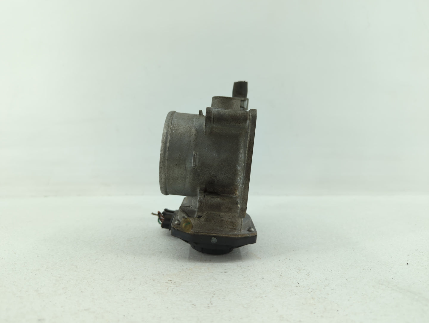 2013-2019 Nissan Sentra Throttle Body P/N:3RA60-01 C 3RA60-01 E, 3RA60-01 D Fits Fits 2013 2014 2015 2016 2017 2018 2019 OEM