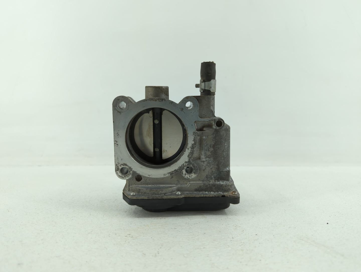 2013-2019 Nissan Sentra Throttle Body P/N:3RA60-01 C 3RA60-01 E, 3RA60-01 D Fits Fits 2013 2014 2015 2016 2017 2018 2019 OEM