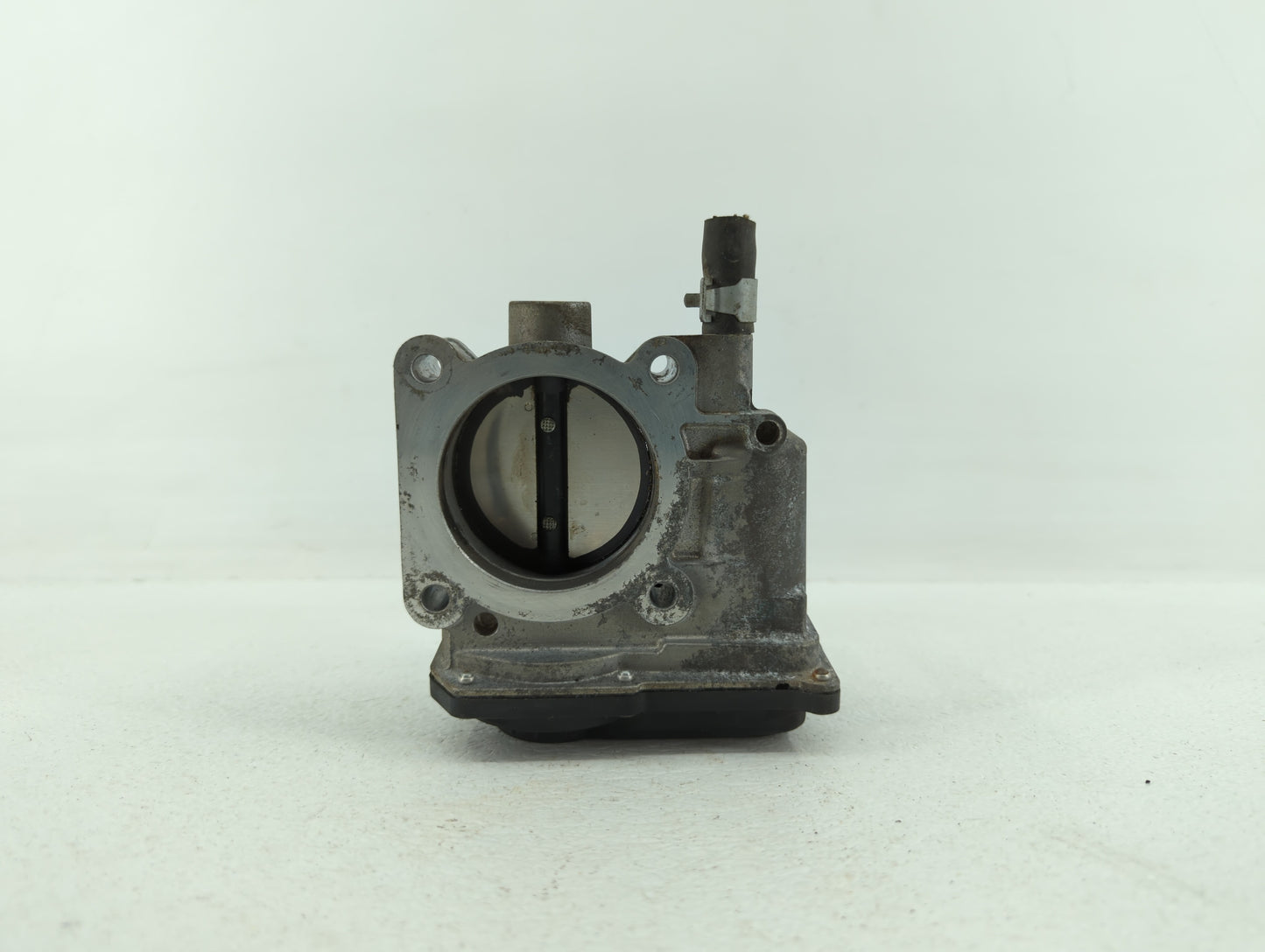 2013-2019 Nissan Sentra Throttle Body P/N:3RA60-01 C 3RA60-01 E, 3RA60-01 D Fits Fits 2013 2014 2015 2016 2017 2018 2019 OEM