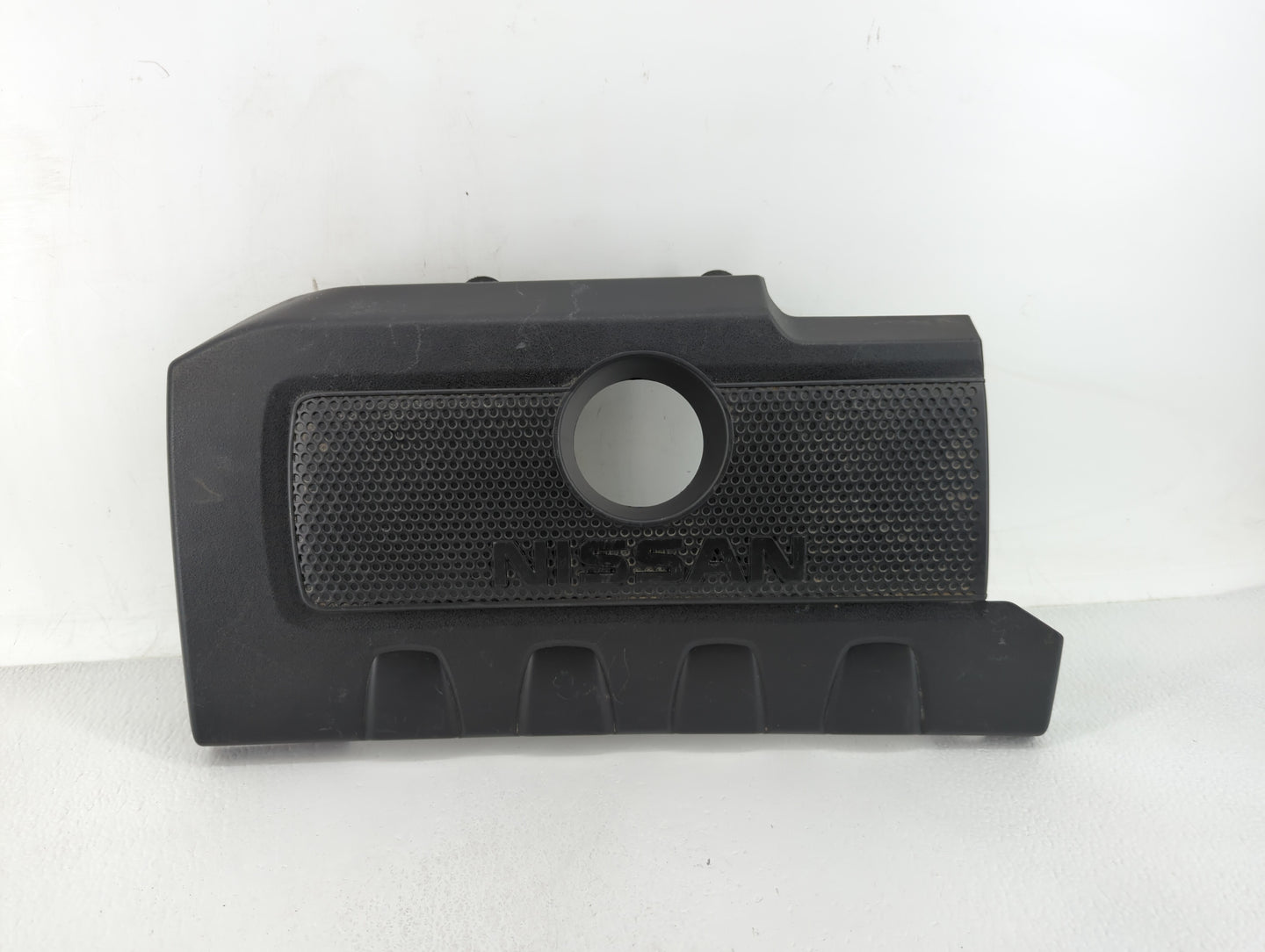 2015 Nissan Sentra Engine Cover - Oemusedautoparts1.com