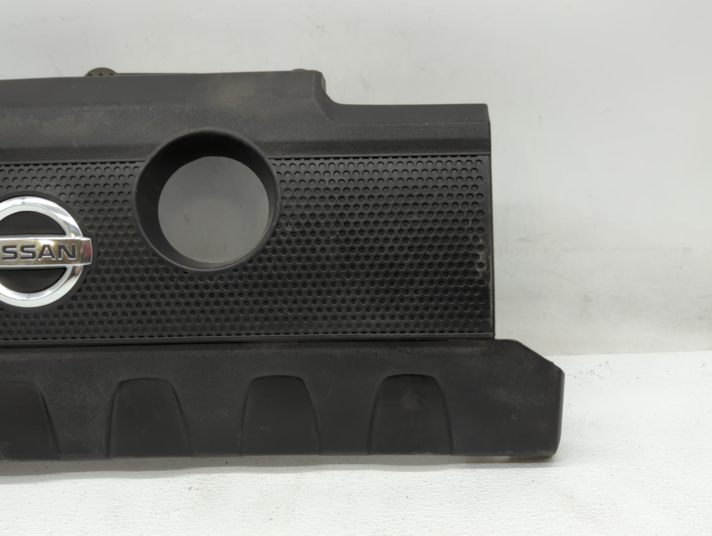 2015 Nissan Sentra Engine Cover - Oemusedautoparts1.com