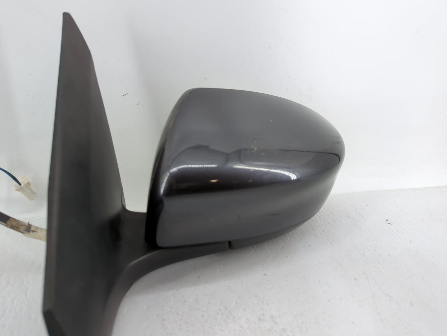 2013-2015 Nissan Sentra Driver Side View Mirror - Left Door Mirror OEM Used - Oemusedautoparts1.com