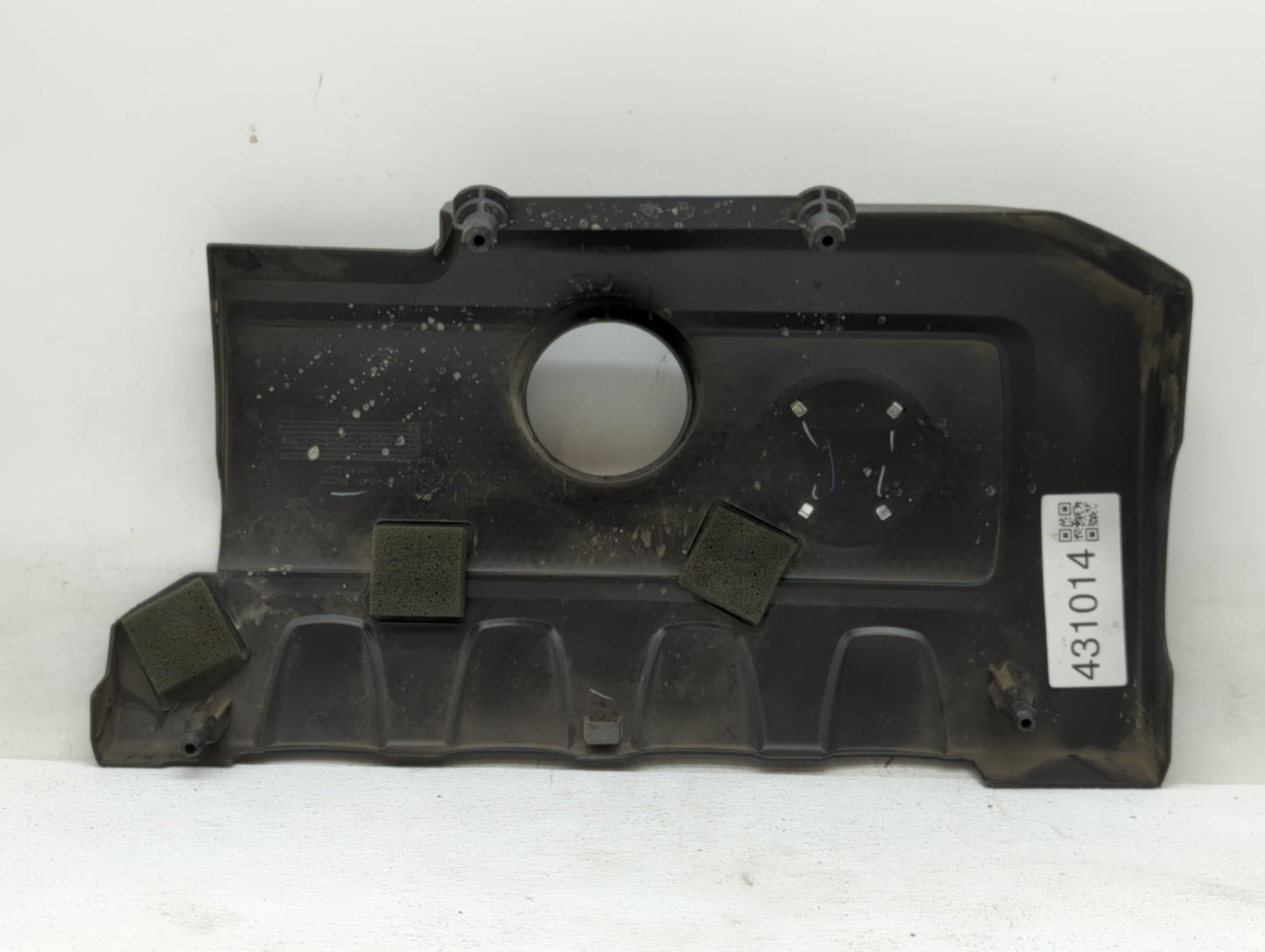 2015 Nissan Sentra Engine Cover - Oemusedautoparts1.com