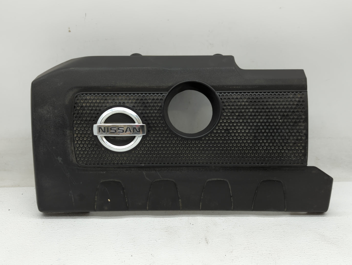 2015 Nissan Sentra Engine Cover - Oemusedautoparts1.com