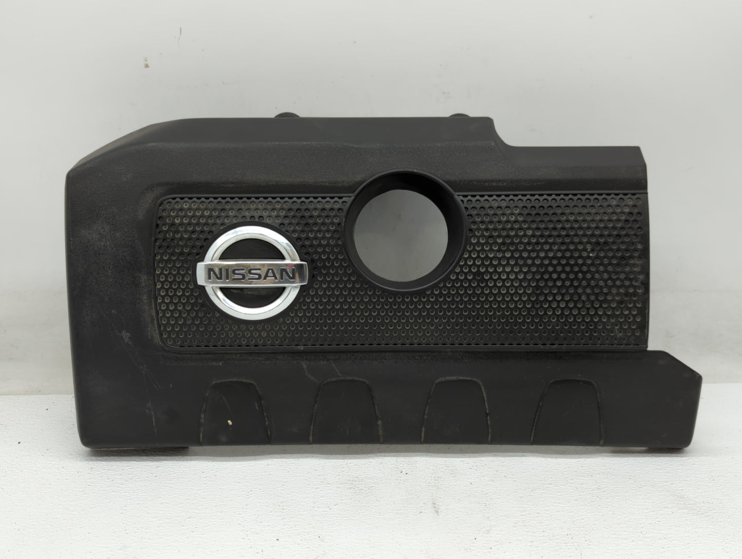 2015 Nissan Sentra Engine Cover - Oemusedautoparts1.com