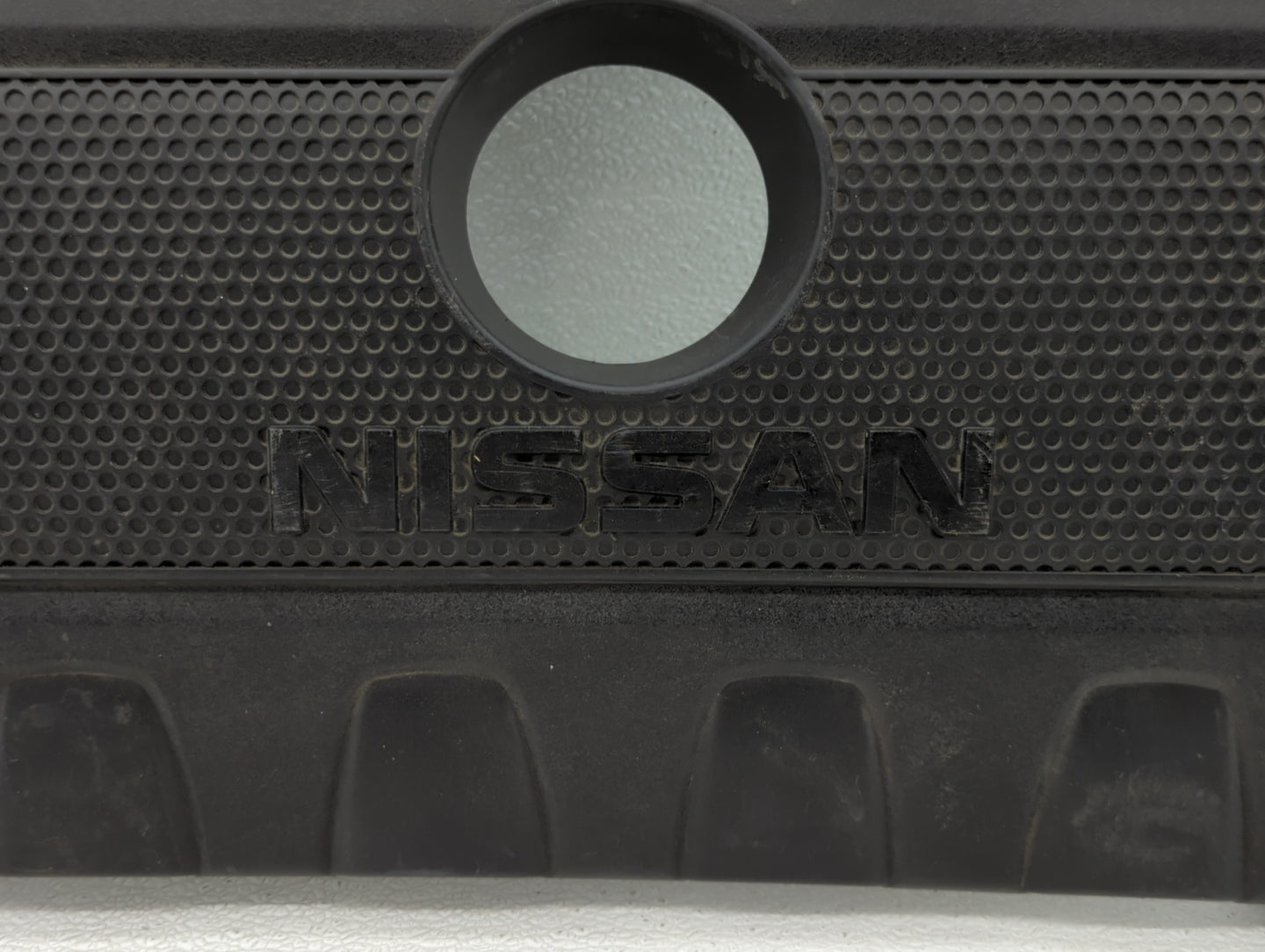 2015 Nissan Sentra Engine Cover - Oemusedautoparts1.com